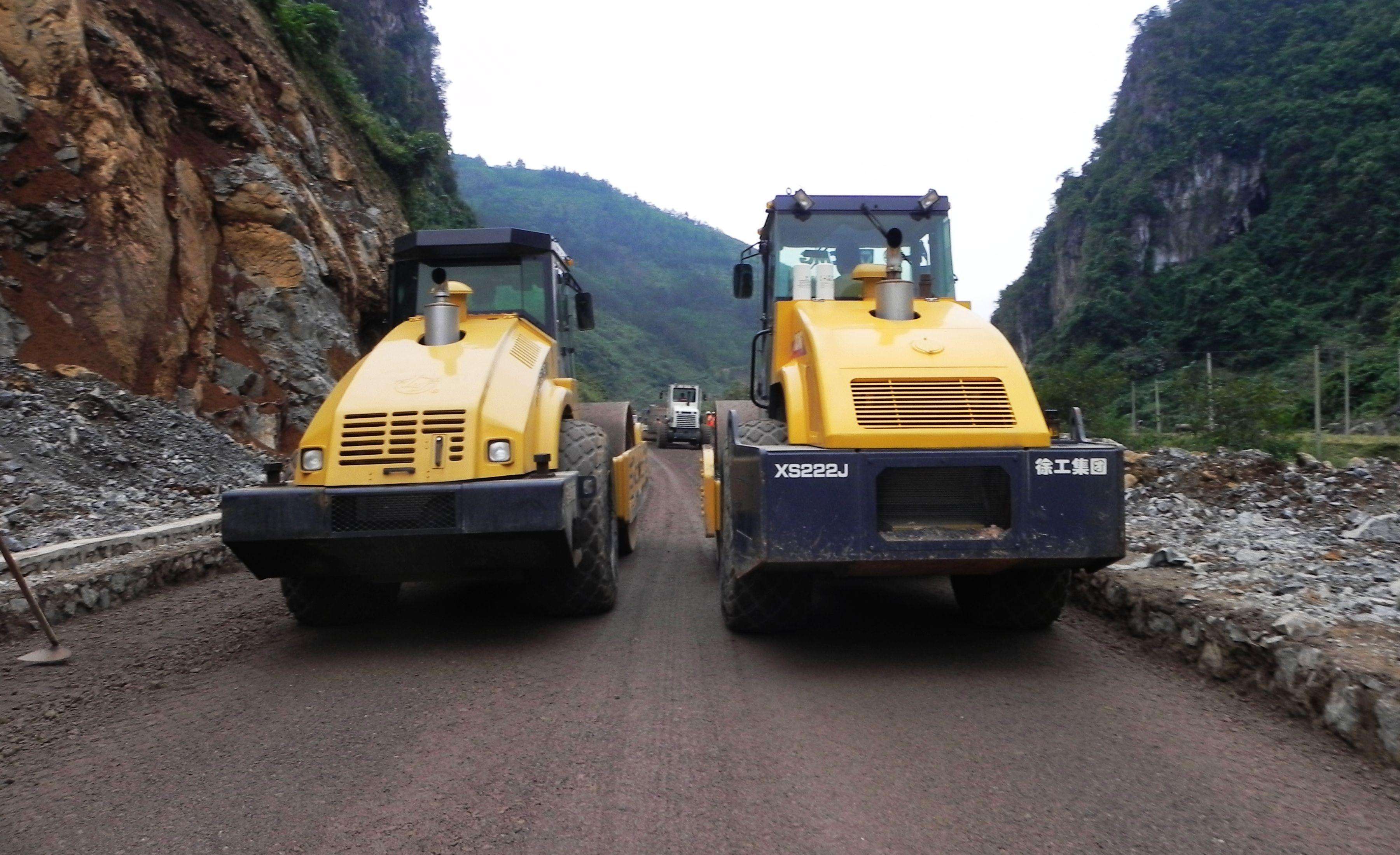 高速公路拓寬路堤不均勻沉降是主要病害之一